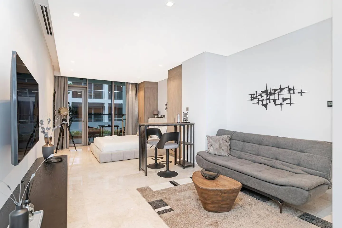 Apartment Cozy & Lux Studio-Walk To Burj Khalifasleeps 3 Dubai United Arab Emirates