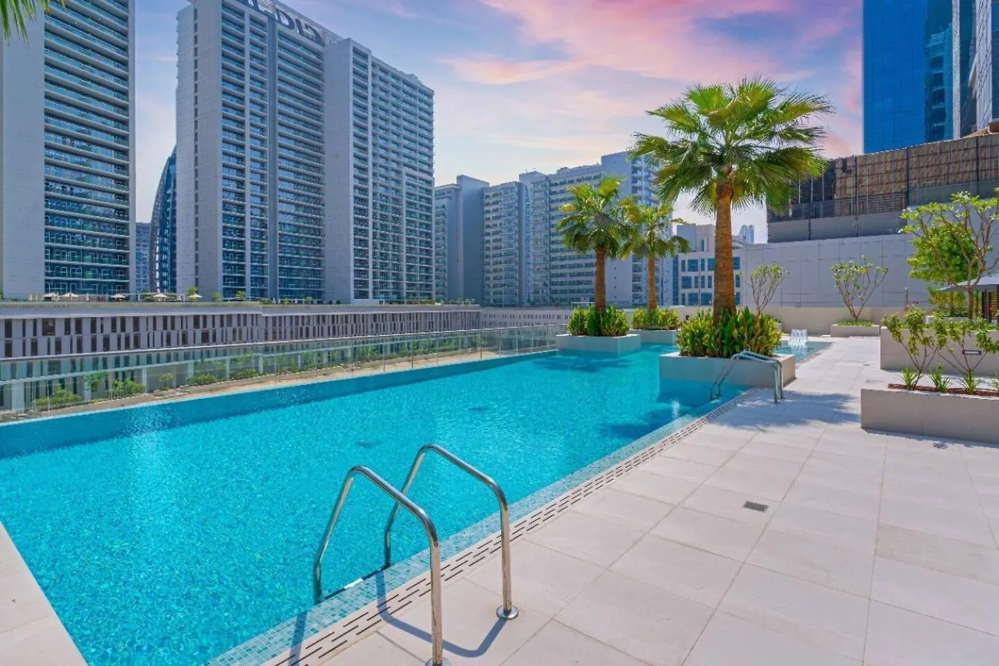 Cozy & Lux Studio-Walk To Burj Khalifasleeps 3 Dubai United Arab Emirates