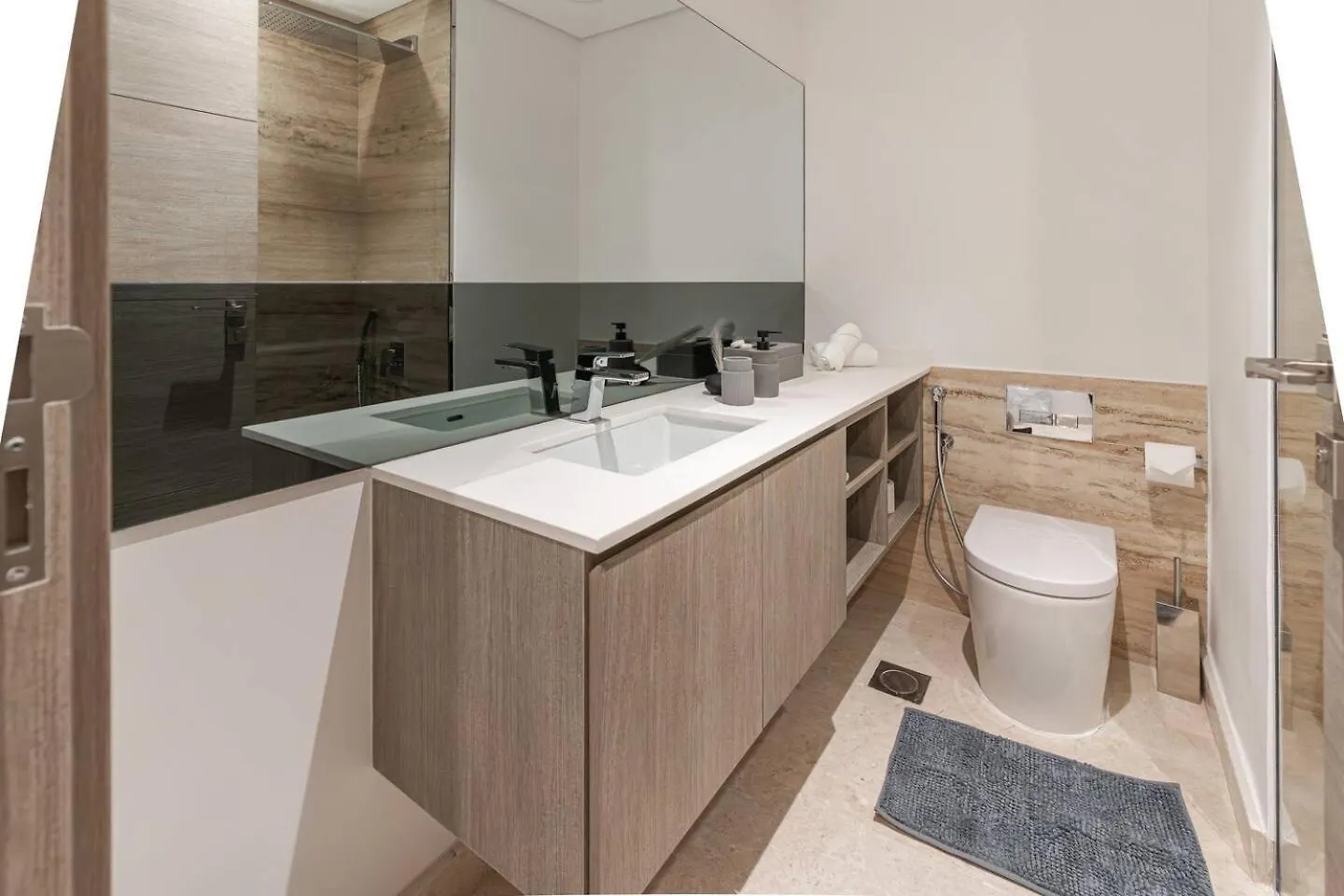 Apartment Cozy & Lux Studio-Walk To Burj Khalifasleeps 3 Dubai